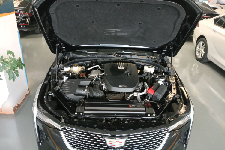 凯迪拉克CT4 2023款 25T 豪华型机舱底盘24