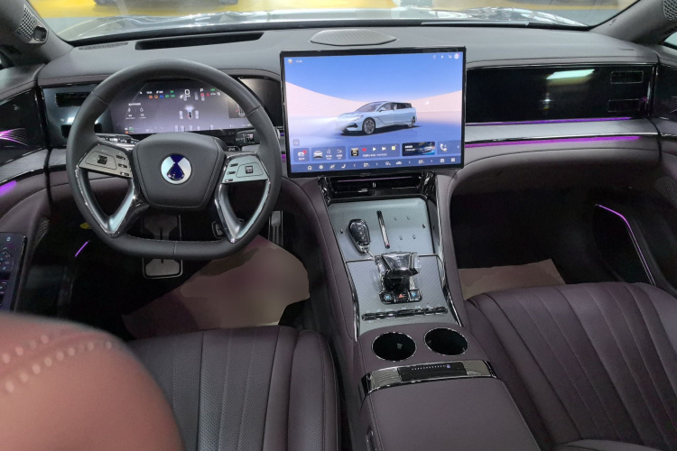 腾势Z9GT 2024款 1100四驱Ultra版中控内饰12