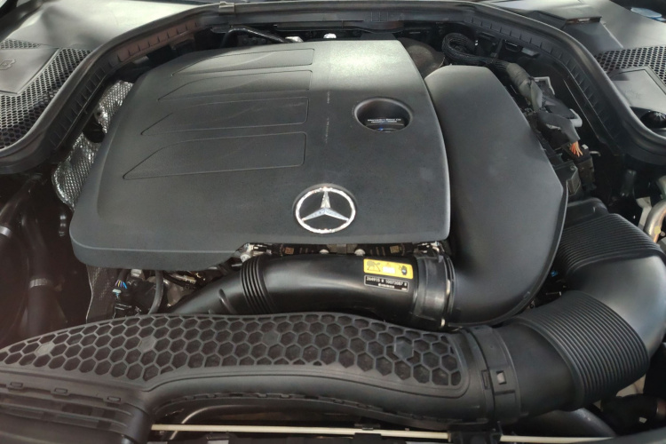 奔驰C级 2019款 改款 C 260 L 4MATIC 运动版局部细节24