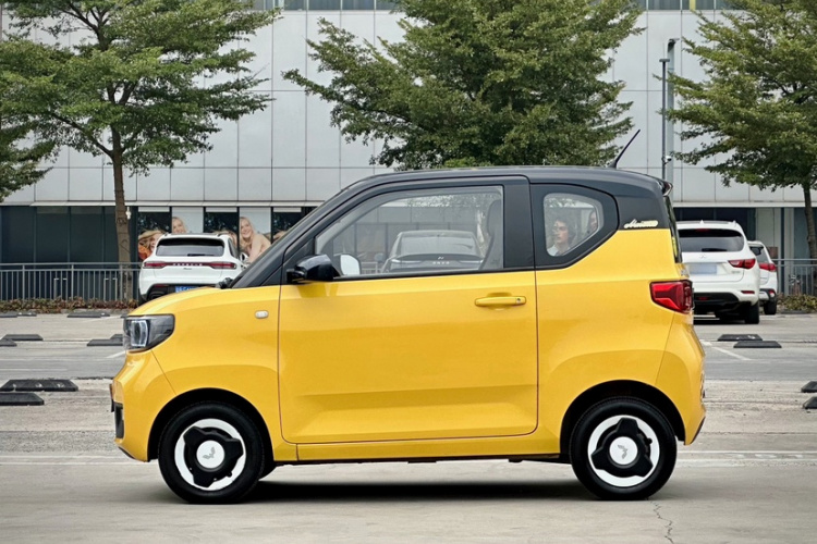 五菱汽车 宏光MINIEV 2022款 马卡龙臻享款 磷酸铁锂车身外观6004