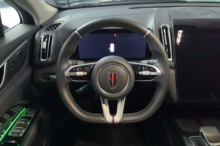 红旗HS3 PHEV 2024款 PHEV 115km 劲为版中控内饰13