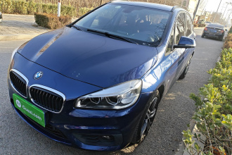 宝马2系旅行车 2016款 218i 运动设计套装