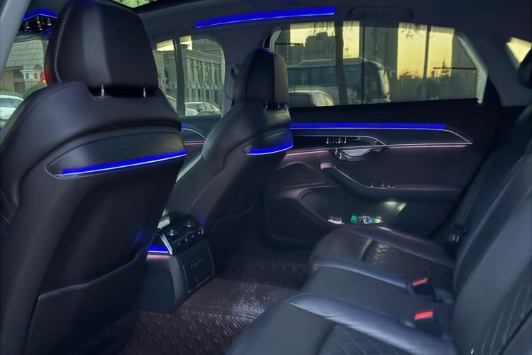 奥迪A8 2021款 A8L 50 TFSI quattro 舒适型中控内饰7002