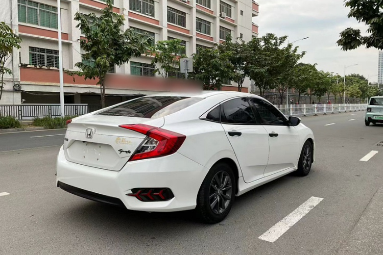 本田 思域 2019款 180TURBO CVT尚动版 国VI车身外观6003