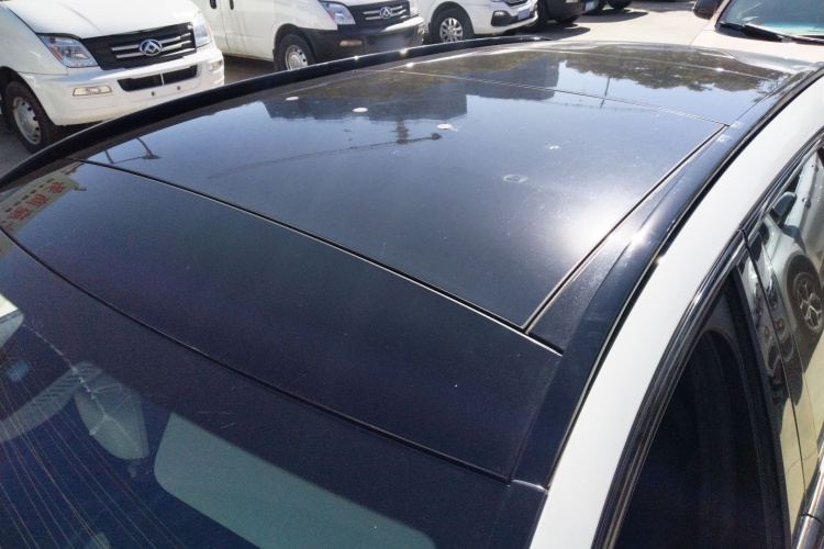 奔驰C级(进口) 2018款 C 200 旅行轿车局部细节57