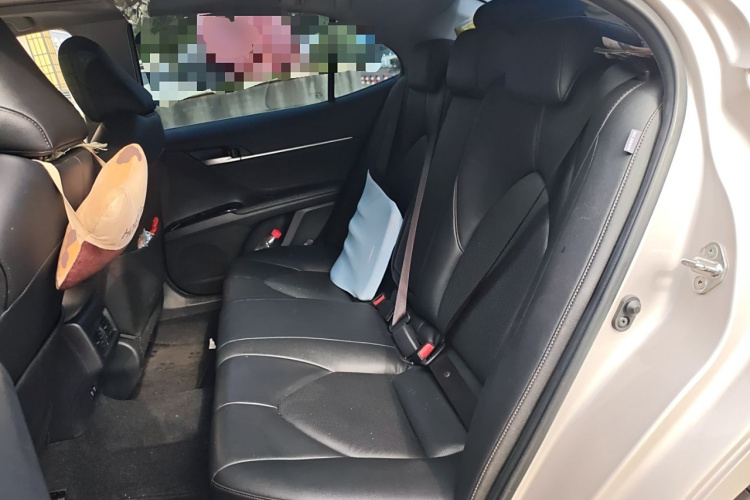 丰田 凯美瑞 2019款 2.0G 豪华版 国VI中控内饰21