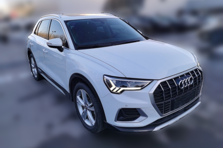 奥迪Q3 2019款 35 TFSI 时尚致雅型车身外观3