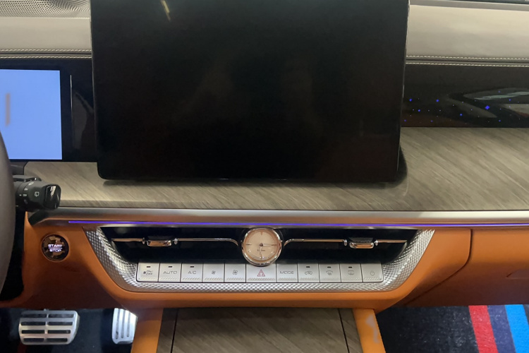 坦克500新能源 2025款 Hi4-Z中控内饰7007