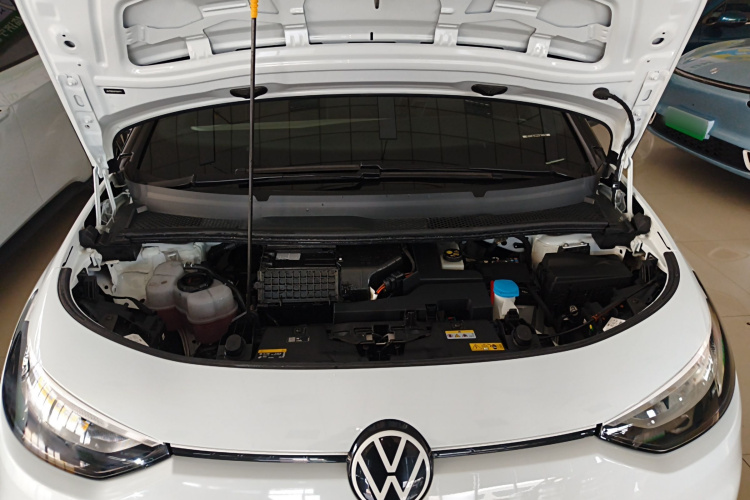 大众ID.3 2023款 升级款 纯净智享版机舱底盘24