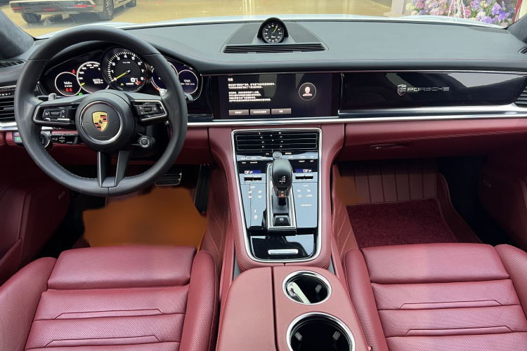 保时捷 Panamera新能源 2021款 Panamera 4 E-Hybrid 2.9T中控内饰7001