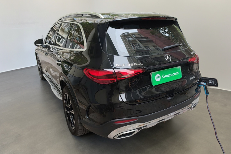 奔驰GLC新能源 2025款 350 e L 4MATIC 典藏版车身外观5