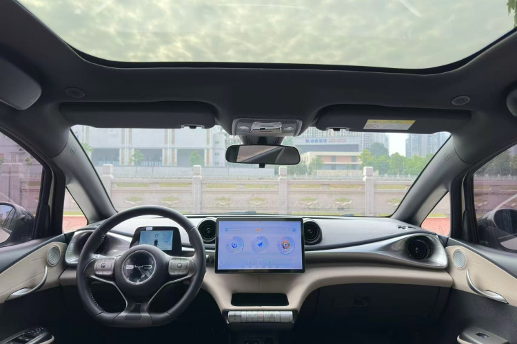 比亚迪 海豚 2023款 420km 时尚版中控内饰7002