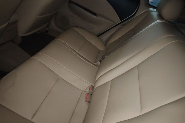 别克 凯越 2013款 1.5L 自动尊享型中控内饰7004