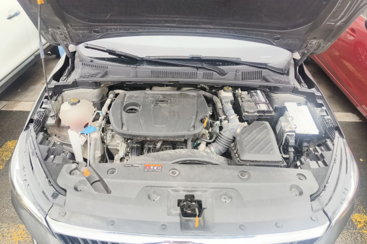 吉利汽车 帝豪 2023款 第4代冠军版 1.5L CVT尊贵型机舱底盘24