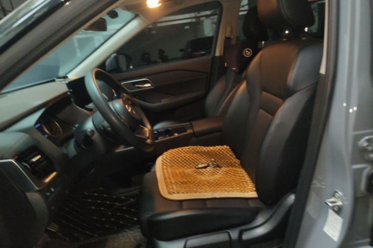 日产 奇骏 2021款 VC-Turbo 300 CVT 2WD舒适版局部细节19