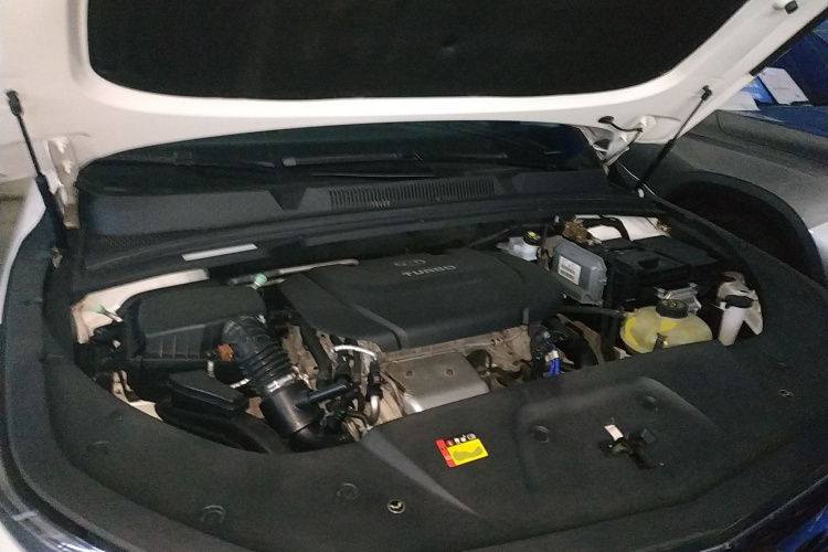 五菱汽车 五菱凯捷 2020款 1.5T CVT旗舰型机舱底盘24