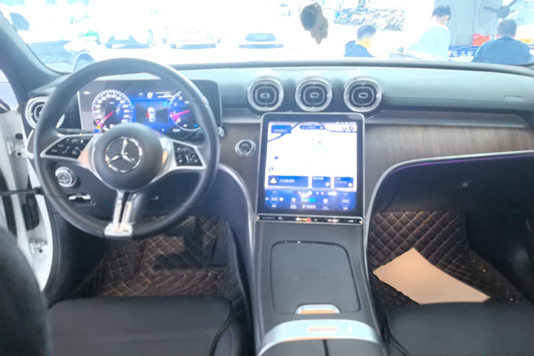 奔驰C级 2023款 C 260 L中控内饰12