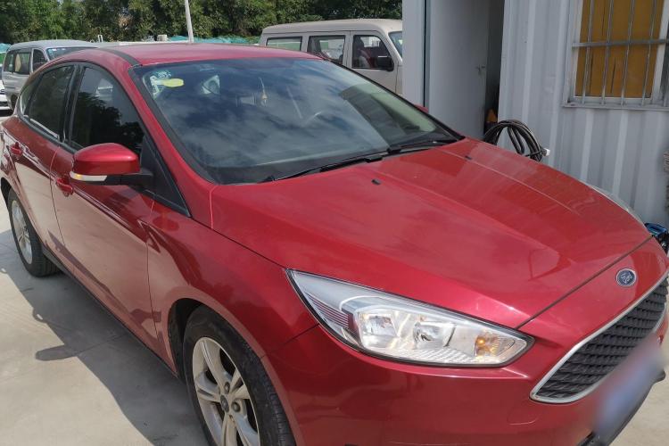 福特 福克斯 2017款 两厢 1.6L 自动舒适型智行版车身外观6002