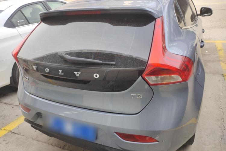 沃尔沃V40 2018款 T3 智逸版车身外观6004