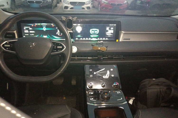 哪吒汽车 哪吒U 2021款 Pro 400 行业定制版中控内饰7002