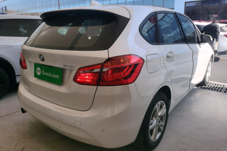 宝马2系旅行车(进口) 2015款 218i 领先型车身外观7