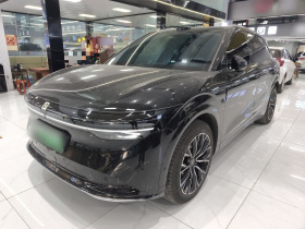 极氪7X 2025款 75kWh 后驱智驾版