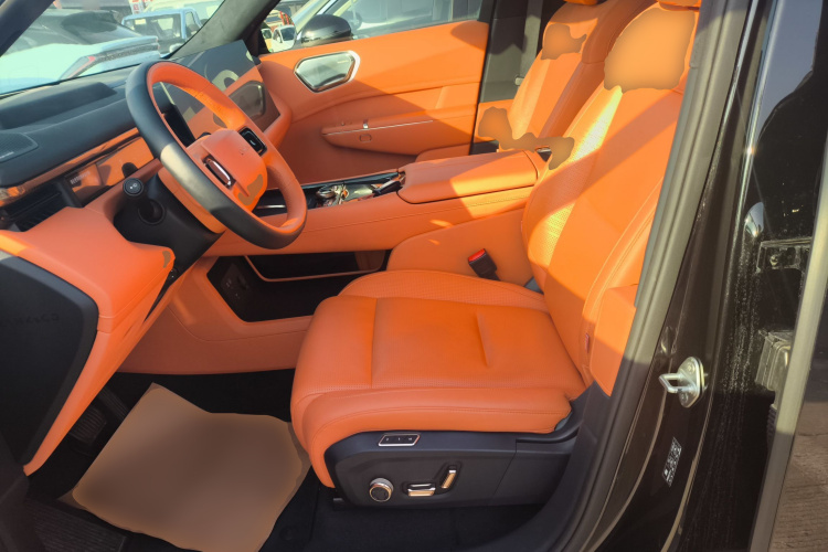 领克900 2025款 1.5T Ultra中控内饰19