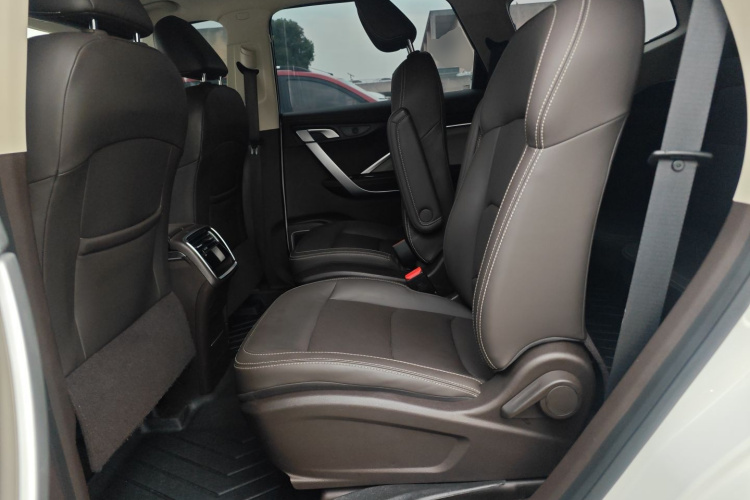 吉利汽车 嘉际 2021款 1.8TD DCT豪华型中控内饰21