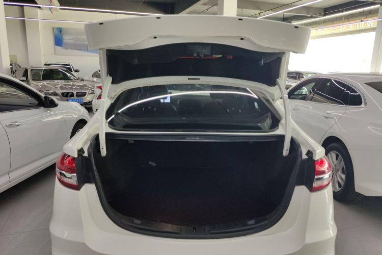 福特 蒙迪欧 2020款 EcoBoost 180 时尚型中控内饰23