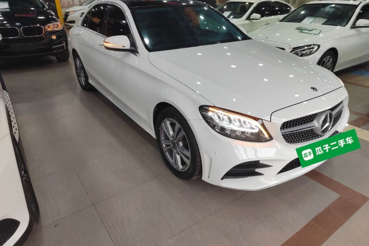 奔驰C级 2021款 C 200 L 时尚型运动版车身外观3