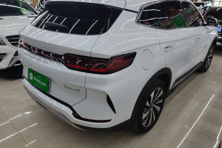 比亚迪 宋PLUS新能源 2023款 冠军版 EV 520KM 尊贵型车身外观7