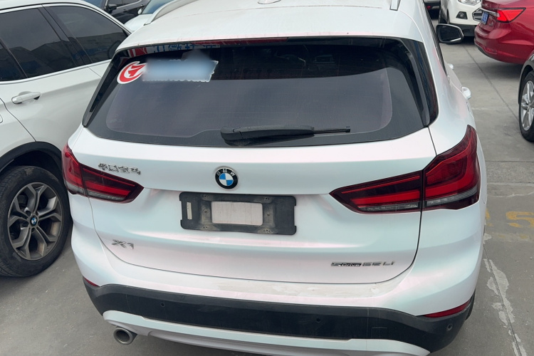 宝马X1 2020款 sDrive25Li 领先型车身外观6004