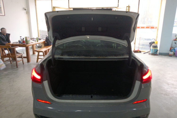 宝马2系(进口) 2023款 225i 四门轿跑车 M运动套装局部细节23