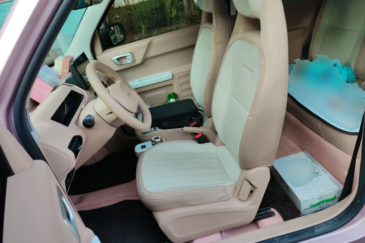 吉利银河 2023款 熊猫mini 200km 耐力熊中控内饰19