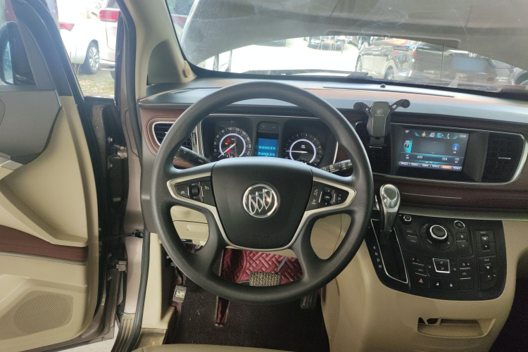 别克GL8 2017款 25S 舒适型 国V局部细节13