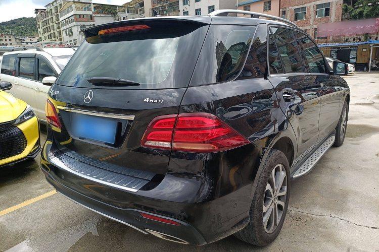 奔驰GLE 2017款 GLE 320 4MATIC 豪华型车身外观6005