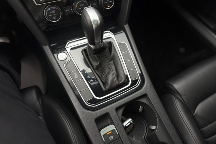 大众 迈腾 2019款 330TSI DSG 豪华型 国VI中控内饰7005