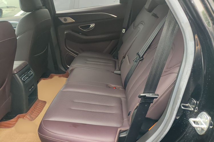 捷途X90 2023款 子龙 2.0T DCT常胜版 7座中控内饰7004