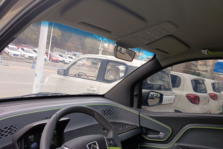宝骏E100 2019款 250KM 智行版中控内饰22