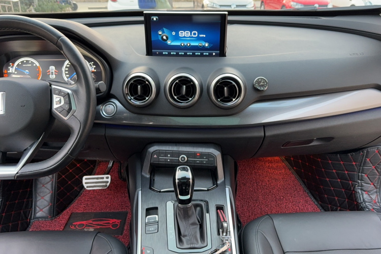 魏牌 VV7 2017款 2.0T 旗舰型中控内饰7007