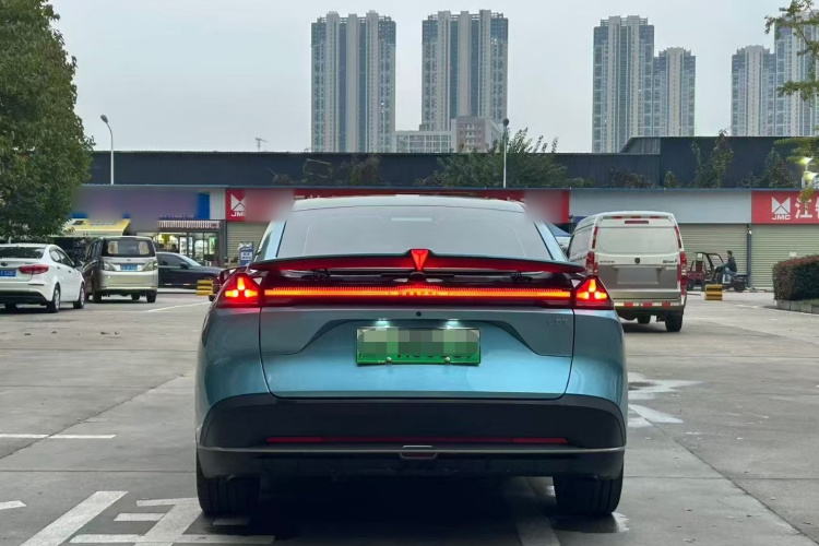 深蓝汽车 深蓝L07 2024款 230Max乾崑智驾ADS SE增程版车身外观6007