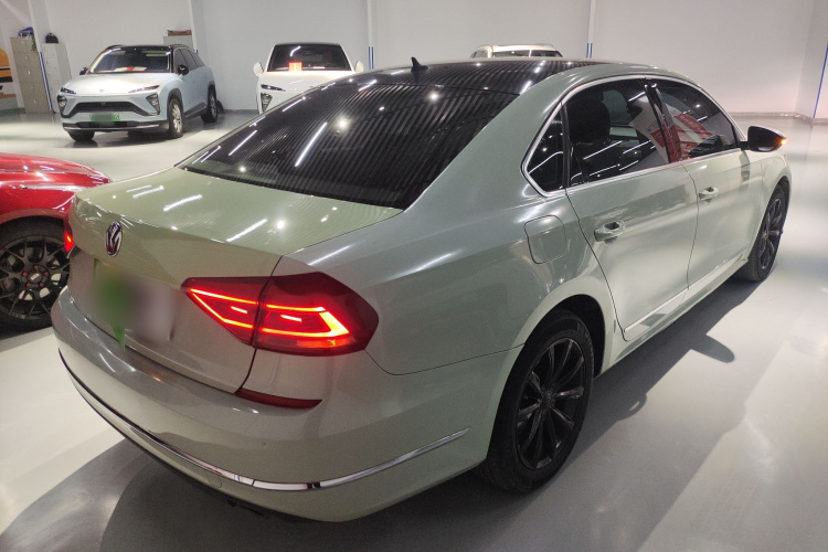 大众 帕萨特 2016款 330TSI DSG尊荣版车身外观7