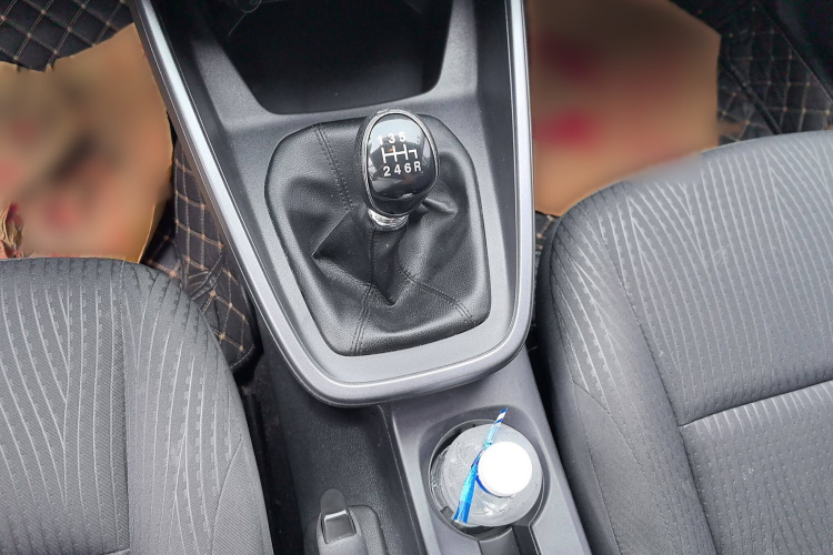 福特 福睿斯 2019款 改款 1.5L 手动质享型（胎压监测） 国VI中控内饰7005