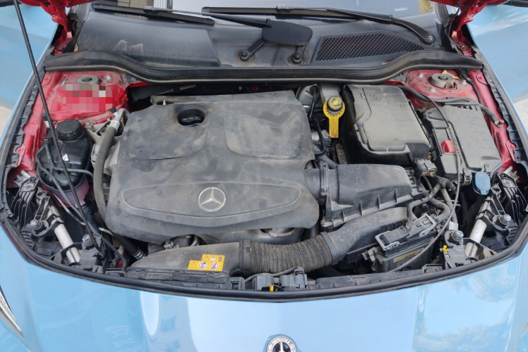 奔驰CLA 2018款 CLA 200 时尚型机舱底盘24