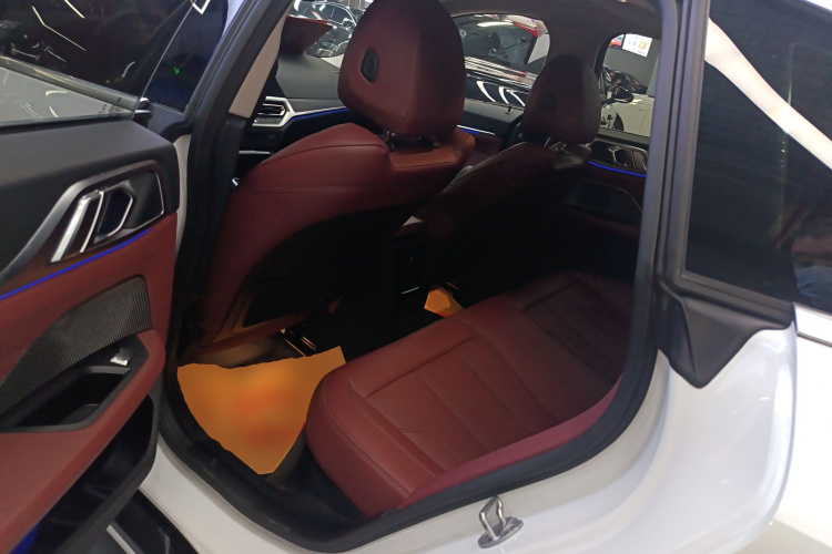 宝马4系 2022款 425i Gran Coupe M运动套装中控内饰7004