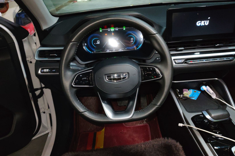 吉利汽车 帝豪 2024款 第4代 1.8L DHT醇净版中控内饰13