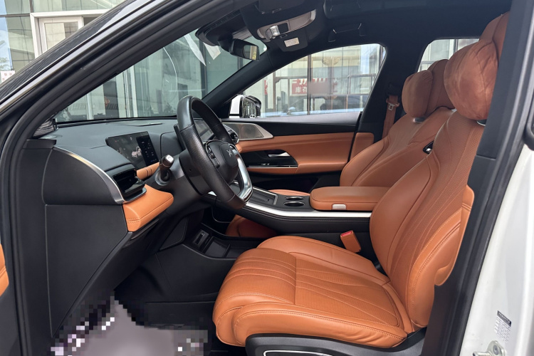 小鹏G9 2022款 702 Max局部细节9001