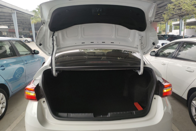 奇瑞 艾瑞泽GX 2018款 1.5T CVT型色版 国V局部细节23