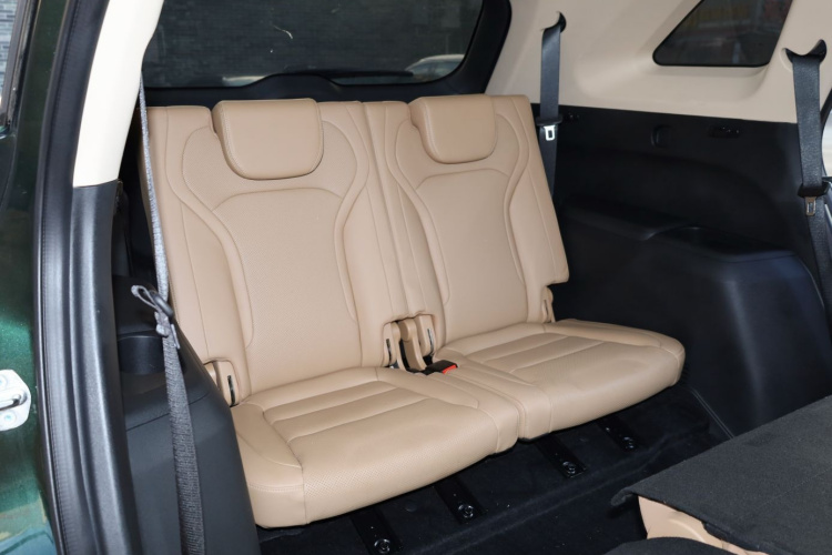 蓝电E5 PLUS 2025款 165km 长续航版PLUS 7座中控内饰7011