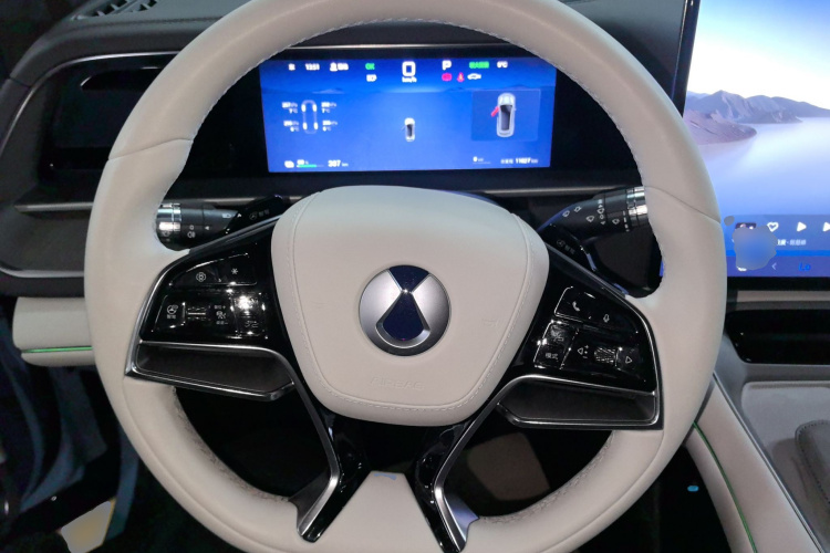 腾势N7 2024款 630 四驱智驾Ultra版中控内饰13